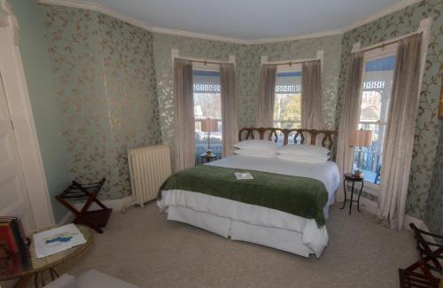 Rockland Bed & Breakfast | LimeRock Inn
