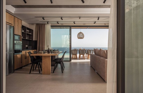 Maries Villa | Limnionas Absolute Cave Villa