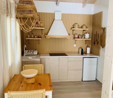 Asprogerakata Apartment | Linari Bohemian Living