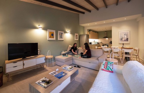 Kalamata Villa | Linas Home - Kalamata Mediterranean Suites & Villas