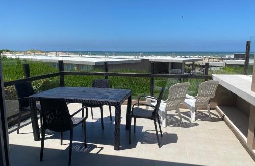 Mar de Las Pampas Apartment | Linda Bay Beach & Resort Studio 304