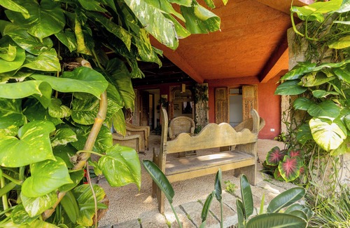 Feiticeira House | Linda Casa com Vista na Praia da Feiticeira! Com Café da Manhã!