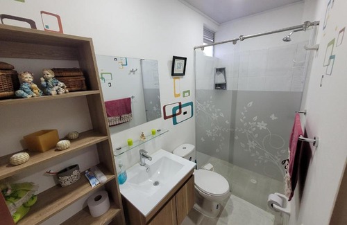 Anapoima House | Linda casa en Anapoima capacidad hasta 9 personas en Condominio con piscina