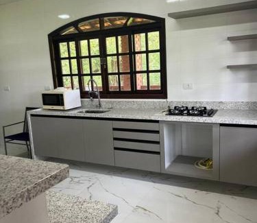 Itu House | Linda chácara reformada.
