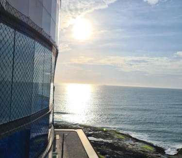 Centro Apartment | Linda vista (De Frente Para a Praia das Virtudes), 3 quartos (1 Suíte), mobiliado, Wi-Fi, TV Smart!