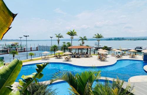 Smin Apartment | Lindo ap 2 quartos com banheira e vista lago
