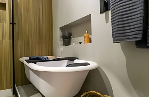 Leblon Apartment | Lindo loft com banheira no Leblon
