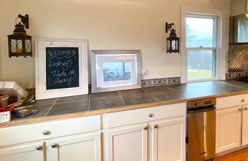 Block Island Cottage | Lindsey's Hideaway private cottage on West Side