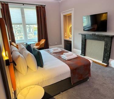 Linlithgow Hotel | Linen Bank