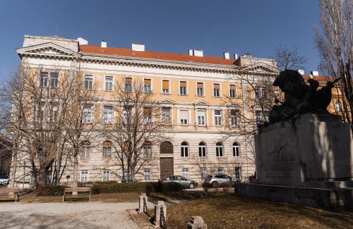 Sopron Apartment | Lion Loft