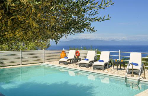 Katsimatika Villa | Lioniskari Seaviews - Paxoi's Private Pool Oasis