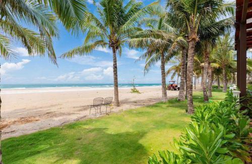 Phuoc Thuan Hotel | Liséa Wonderland Resort Deluxe Bedrooms by Private Beach