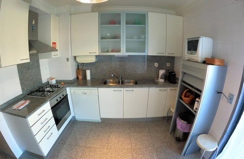Alges Apartment | Lisbon, 2-bedroom apartment with balcony in Algés