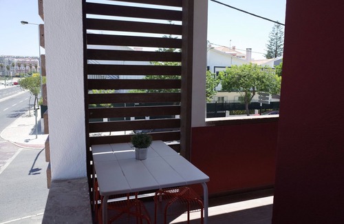 Costa de Caparica Apartment | Lisbon Beach Apartments 3. Beach 5 minutes, terrace, barbecue, pets welcome