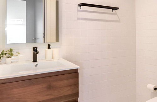 Bairro da Serafina Apartment | Lisbon Modern Flat near Park, Easy Access to the Centre