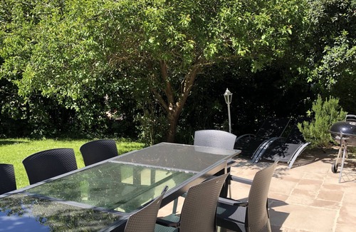 Villers-sur-Mer Villa | Listed villa with large garden with jacuzzi 15 people 300m from the beach shops