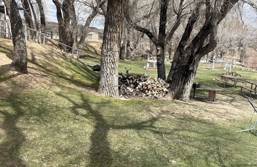 Dubois Apartment | Listen to the Wind River