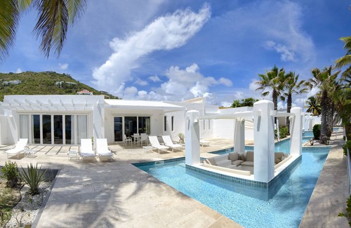 Oyster Pond Villa | LITERALLY OCEANFRONT VILLA ALABASTER, DAWN BEACH w private pool ~ Owners' site