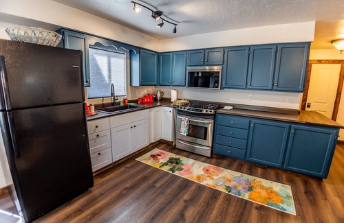 Lazear Other | Little Blue House, Hotchkiss CO-3BR 1BA farmhouse w/easy access lots of parking