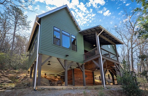 Black Mountain House | Little Bow Cottage | Pet-Friendly, Views & Modern Mountain Home Close to Town!