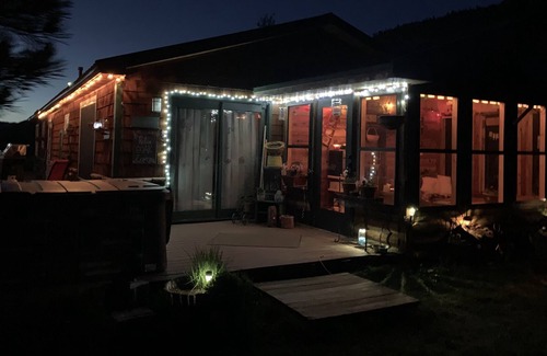 Glendevey Cabin | Little Cabin With a View
