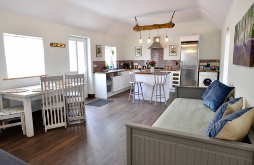 Dingle Cottage | Little Cottage Lispole