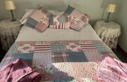 Bunessan House | Little cottage-Village of Bunessan-Sleeps4
