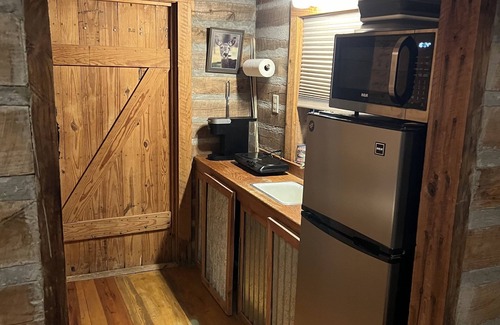 West Siloam Springs Cabin | Little Dreamer log cabin