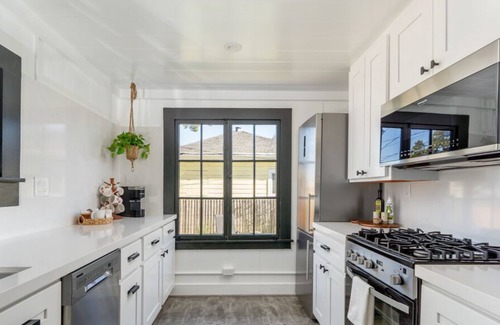 Monterey House | Little Green House - Monterey House - Eco-Friendly with Two Office Spaces