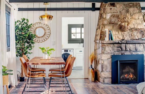 Monterey House | Little Green House - Monterey House - Eco-Friendly with Two Office Spaces