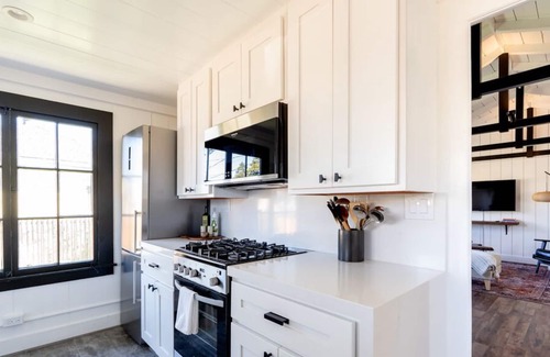 Monterey House | Little Green House - Monterey House - Eco-Friendly with Two Office Spaces