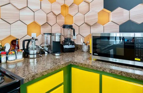 Port Angeles East House | Little Green HousenEclectic Olympic National Park Basecamp, Dogs allowed
