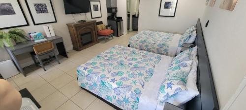 Ruskin Apartment | Little Harbor Resort #116 Tampa Bay Florida Beach Bayview