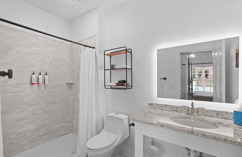 Washington Hotel | Little Inn on Main 214 West Main Street