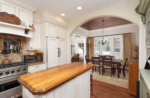Aspen House | Little Jewel | Charming Private Home w/views Aspen Mountain & BBQ, 4 Blocks from the Gondola