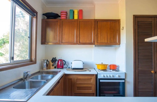 Warburton House | Little Joe Cosy Warburton Cottage