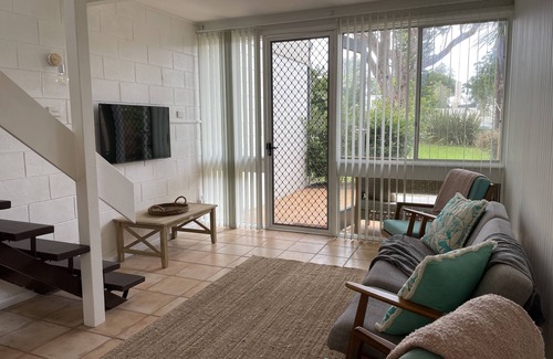 Mollymook Beach Apartment | Little Molly on Mitchell