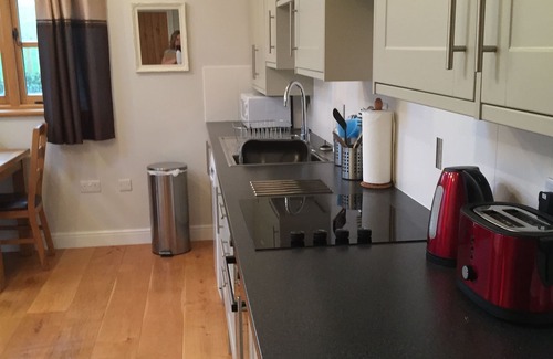 Leighton Buzzard House | Little Oak Barn, delightful barn in a beautiful quiet setting, sleeps 2 only.