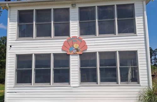 Windmill Point House | Little Oyster Oasis- A Charming Waterfront House in White Stone Virginia