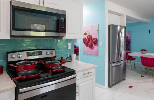 University Heights Villa | Little Paris- In Affluent University HTS