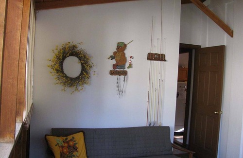 Beulah Cabin | Little Pine Cabin/1 bed, 1 Bath