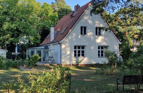 Kleinmachnow House | Little Red Riding Hood - our holiday home on the outskirts of Berlin