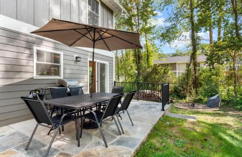 Asheville House | Little Sycamore by AvantStay Premier Location
