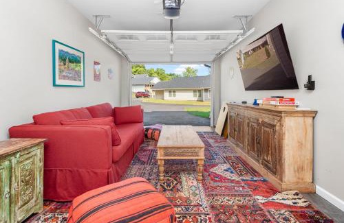 Asheville House | Little Sycamore by AvantStay Premier Location