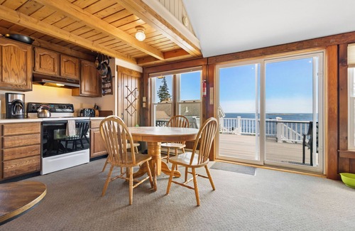 Port Clyde Apartment | Little White Caps, quaint cottage overlooking Port Clyde Harbor