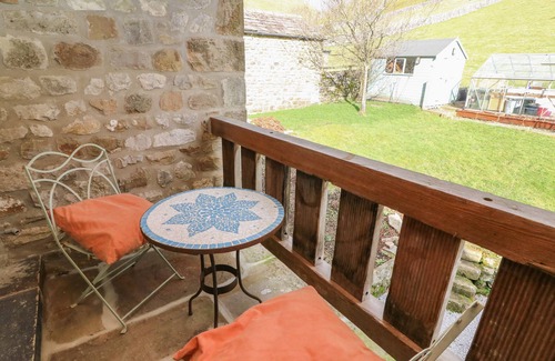 Litton Cottage | LITTON HALL BARN COTTAGE, family friendly, with open fire in Litton