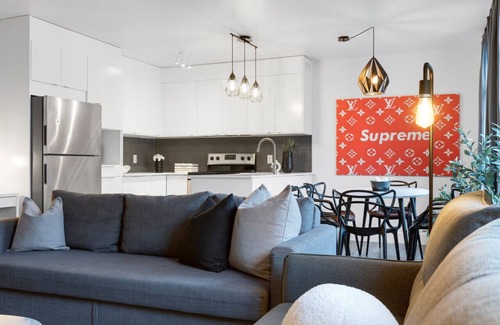 Plateau Mont Royal Apartment | LiV MTL Urban-4 Spacious 2BR Deluxe Downtown MTL