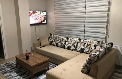 Cekmekoy House | Live assisted Çekmeköy Residence