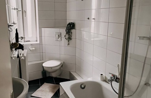 Holsterhausen Apartment | Live comfortably and centrally in the heart of Essen!HO2R