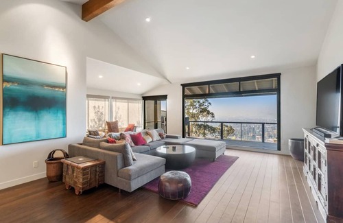 Claremont Hills House | Live in luxury in this meticulously updated 3BR/3BA Claremont Heights mid-century modern home w/AC.